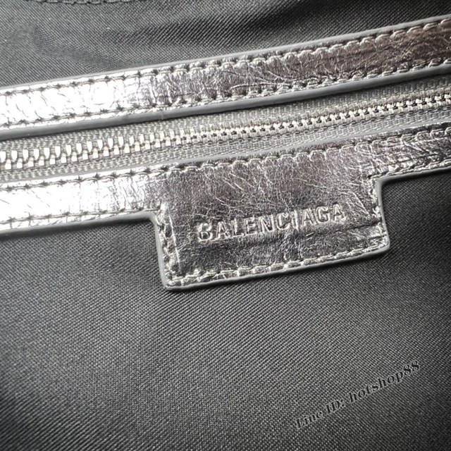 Balenciaga專櫃爆款Le Cagole半月牙腋下包餃子包 巴黎世家經典大號爆裂黑鱷金機車包 fyj1080